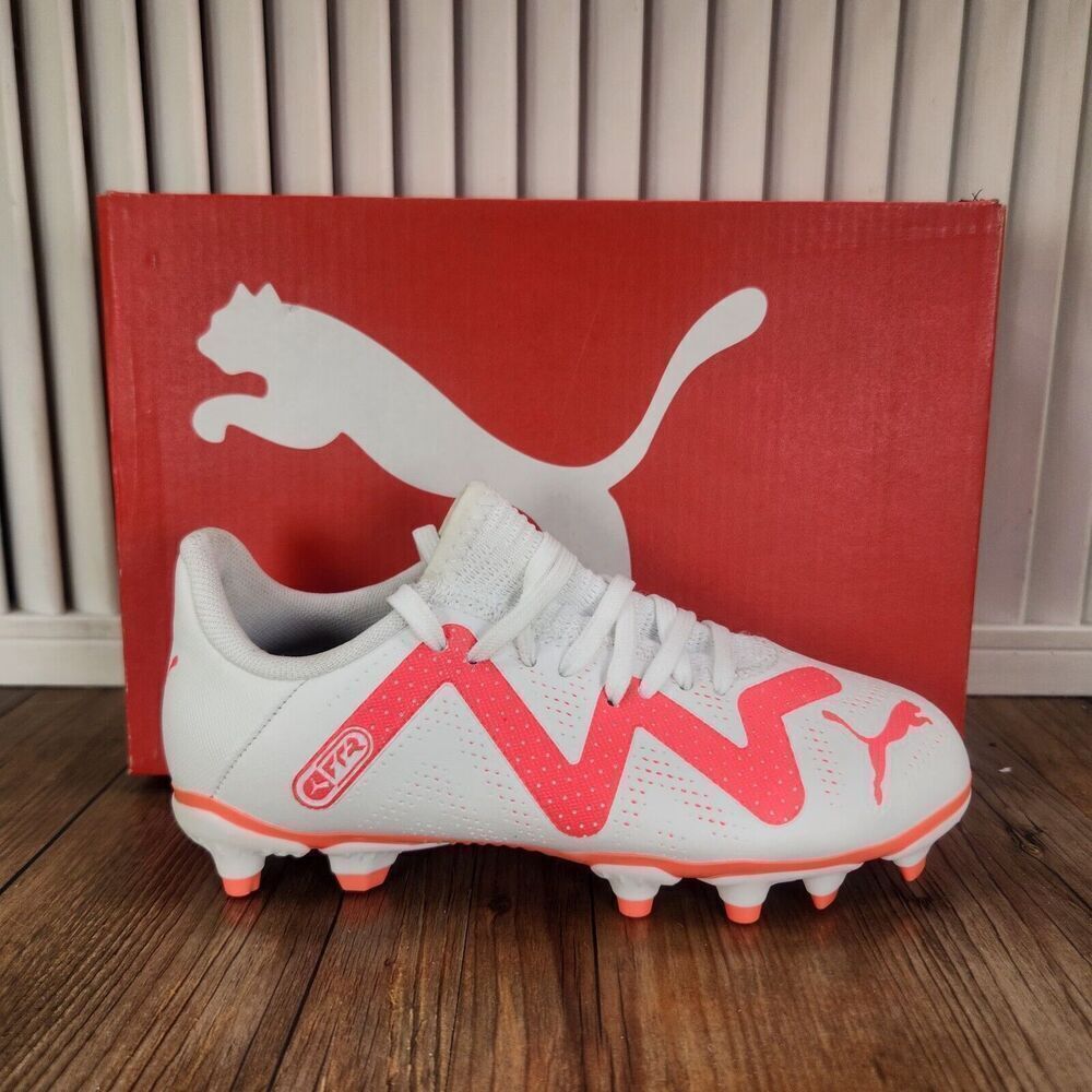 PUMA Future Play FG/AG Junior Sz 13 White Pink Athletic Soccer Cleats 107388-01